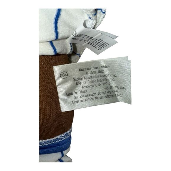 1984 African American Cabbage Patch Kids Cubs Doll Red Stamp MLB Uniform - Picture 6 of 10